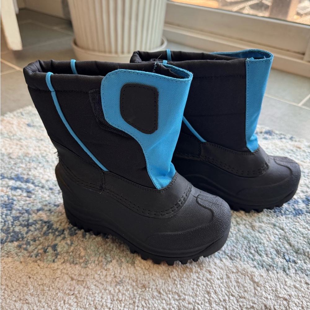 Toddler Size 9 Snow Boot